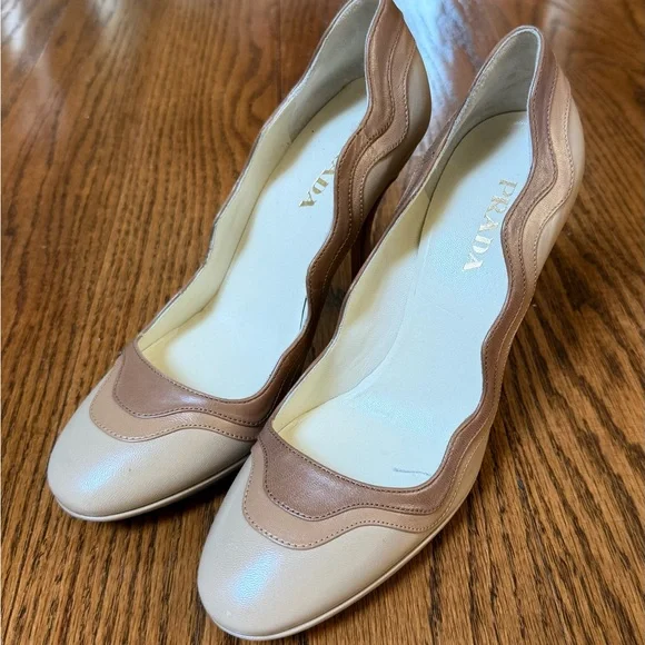 Prada Women's Beige and Cream Leather Heels size 37 - Picture 3 of 12